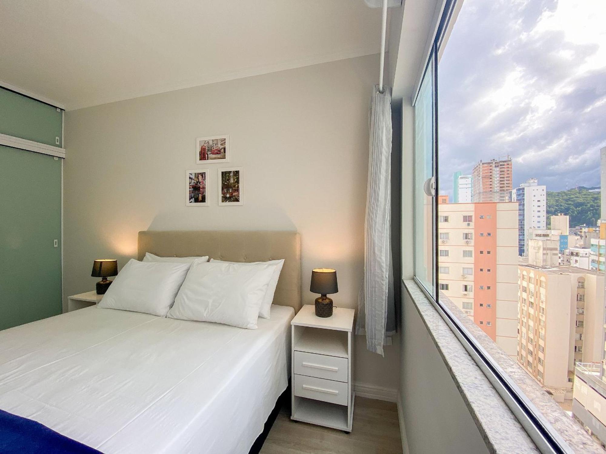 Drs125a - Centro, Climatizado, 2 Dorm Apartamento *